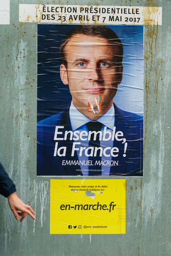 Macron-Poster