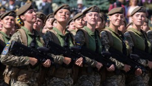 UkraineWomenTroops